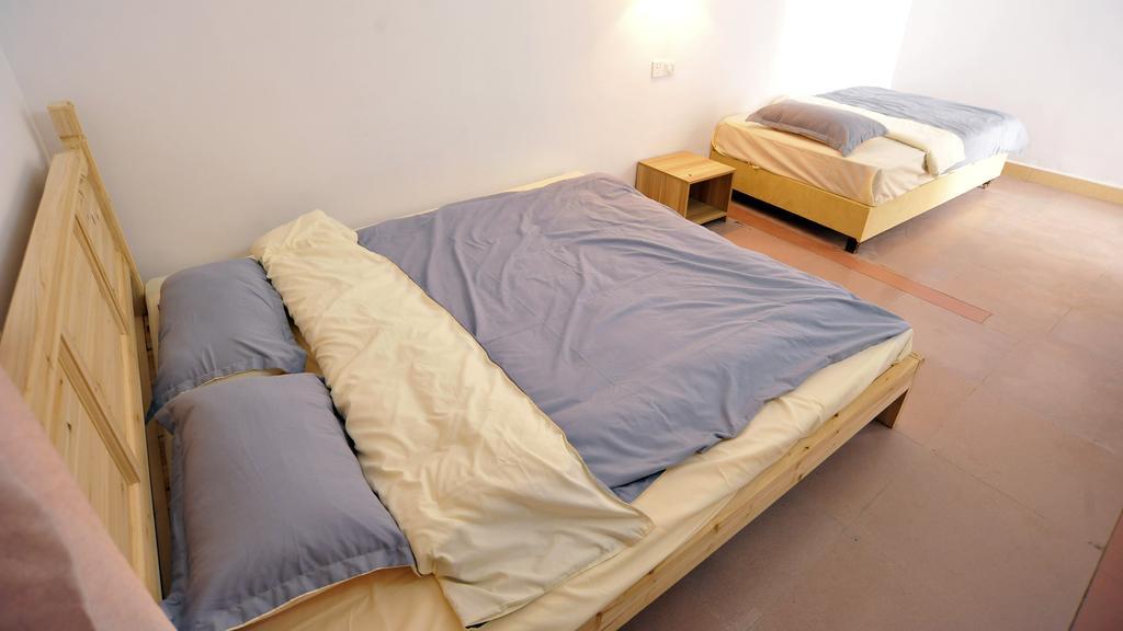 Lan Shan Chu Youth Hostel Yangshuo Rum bild